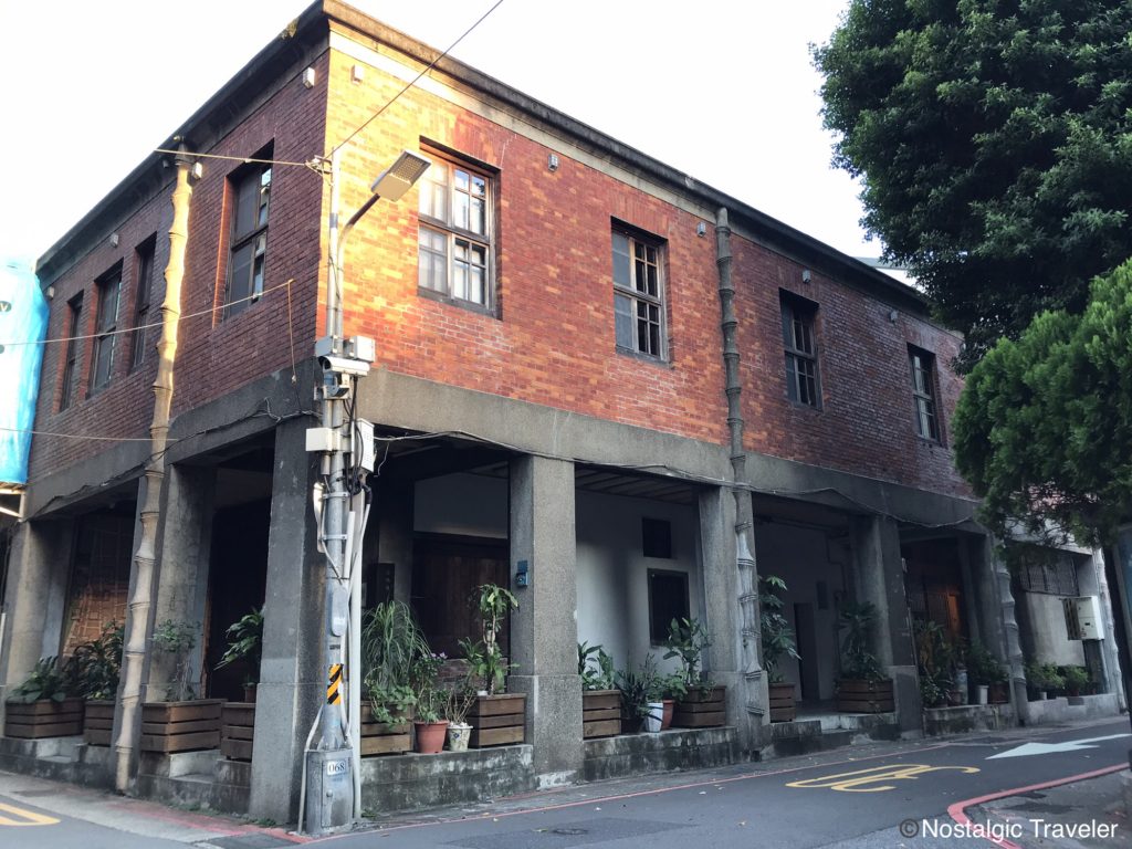 大稻埕千秋街店屋